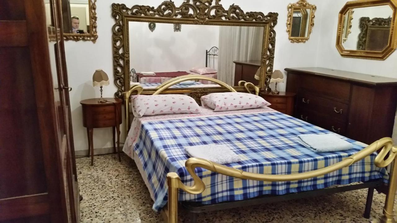 Bed and Breakfast Casa Gramsci Modena Exterior foto