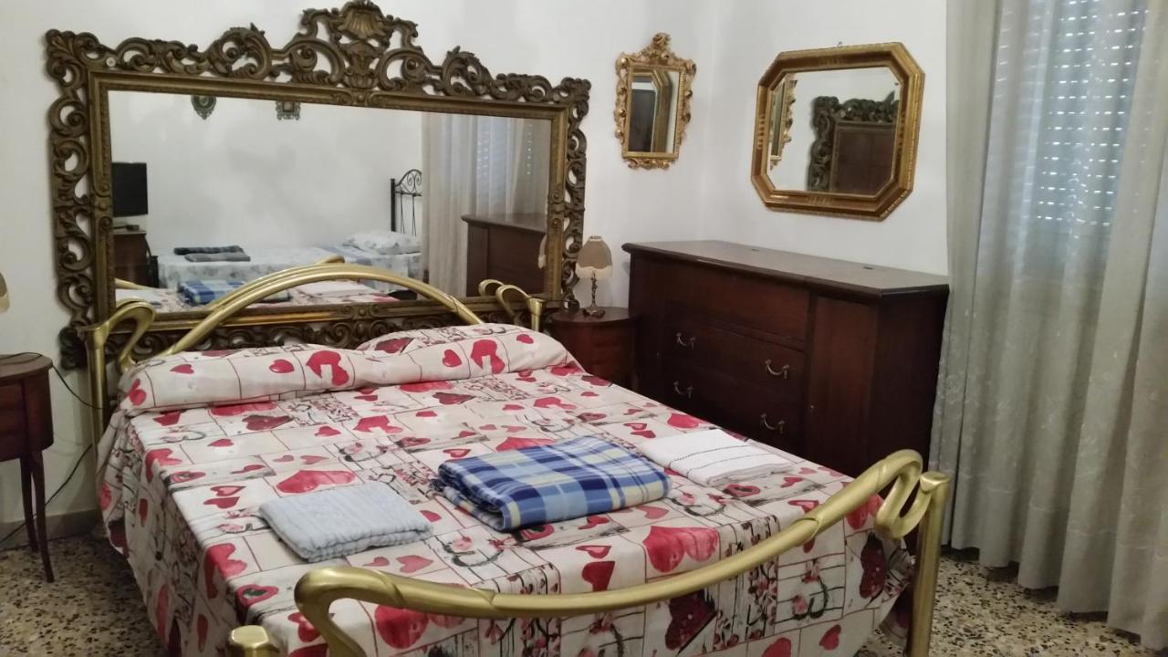 Bed and Breakfast Casa Gramsci Modena Exterior foto