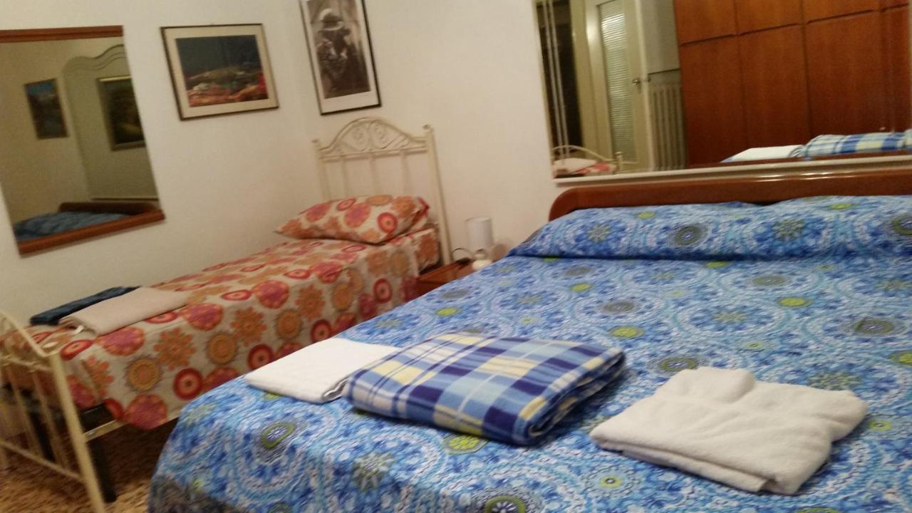 Bed and Breakfast Casa Gramsci Modena Exterior foto