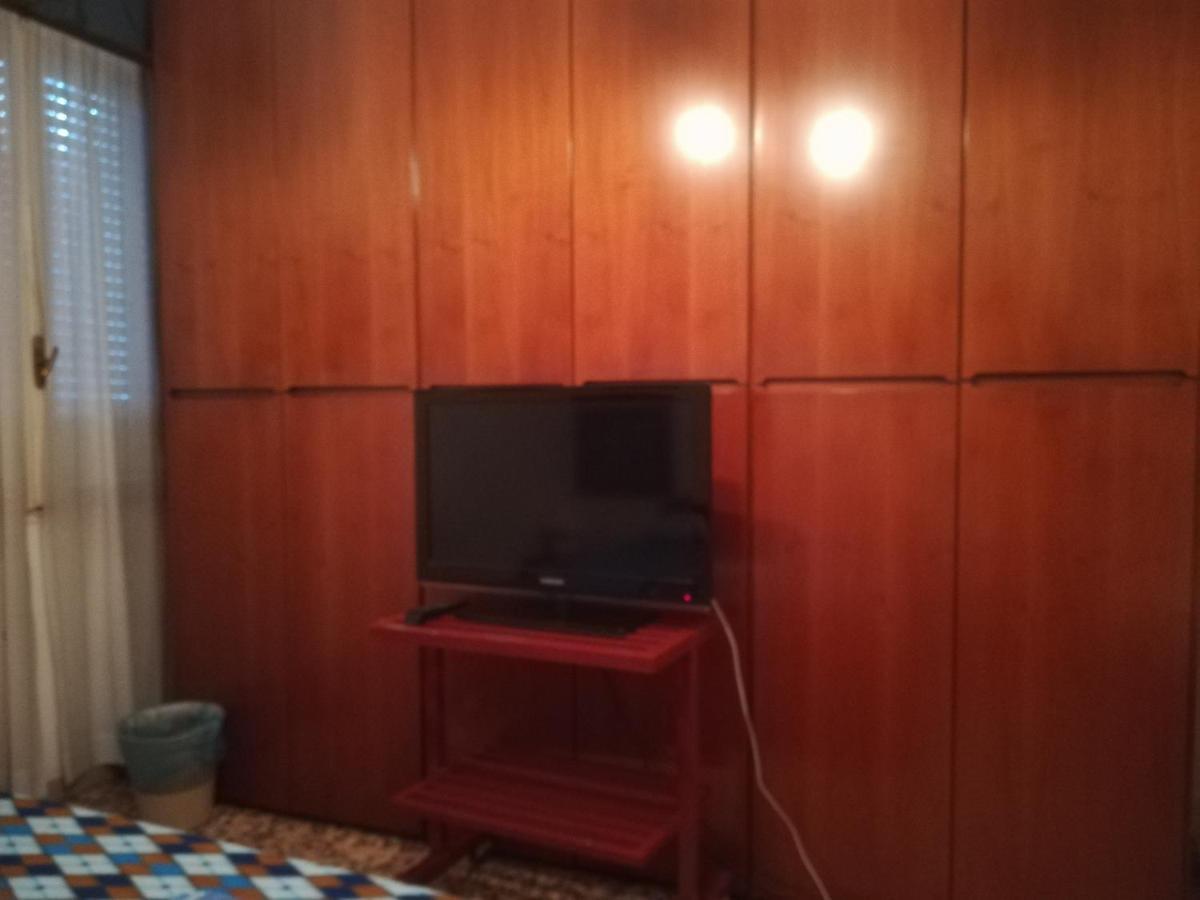Bed and Breakfast Casa Gramsci Modena Exterior foto